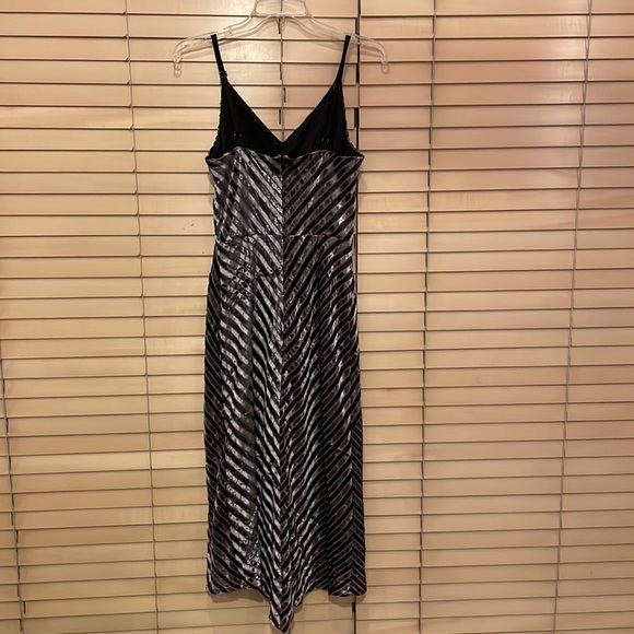 Harlyn for Anthropologie Silver Moon Velvet Midi Dress - Picture 11 of 15